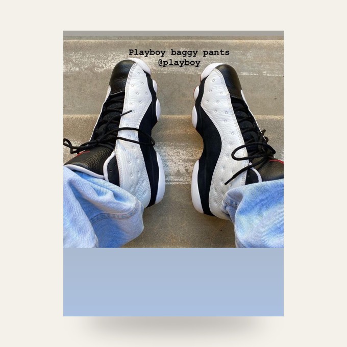 Footwear inventory review rail