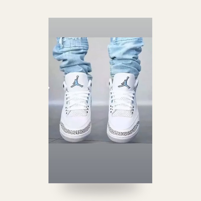 Footwear inventory review rail